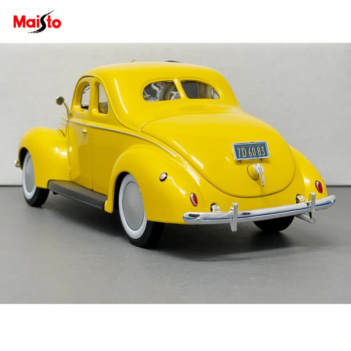 Maisto 1:18 1939 Ford Deluxe Coupe Car Model Metallic Diecast